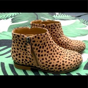 Girls leopard booties